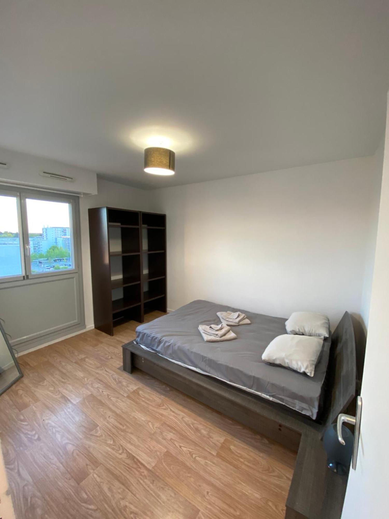 Appartement Spacieux - 10' Gare อองเชร์ ภายนอก รูปภาพ